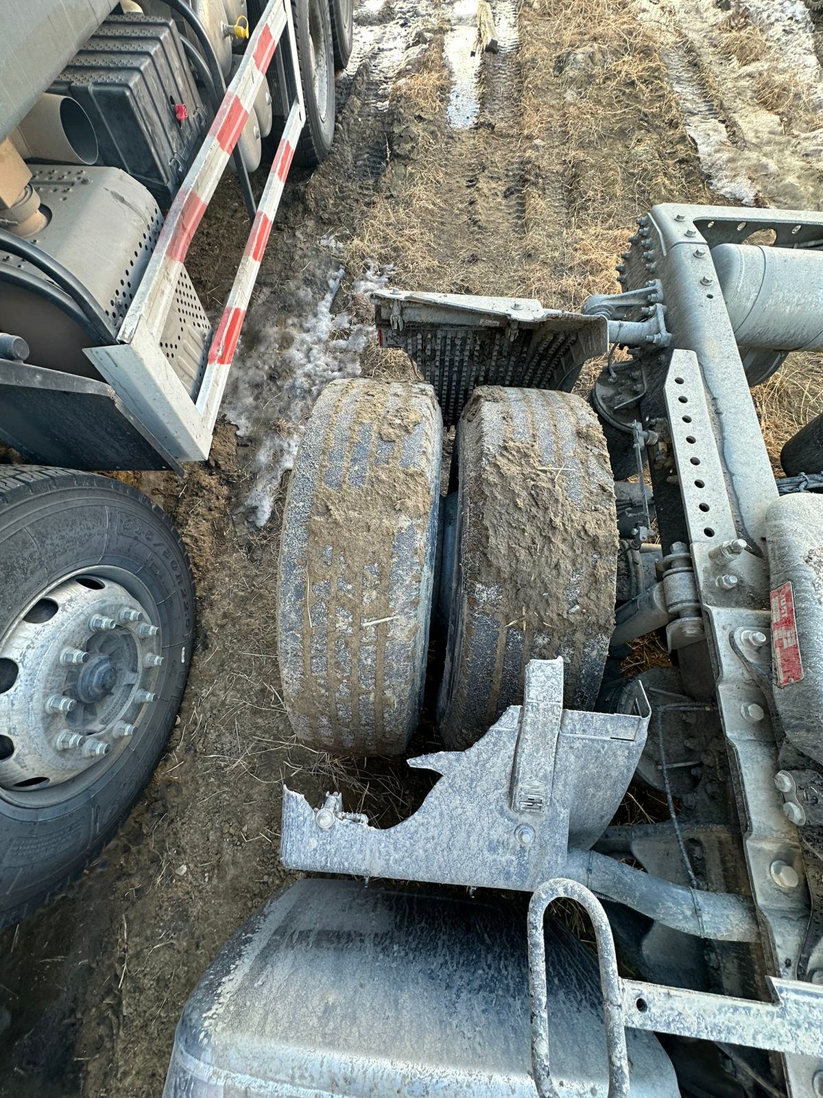 SITRAK C7H 4x2 Седельный тягач 2023 г. - фото 6